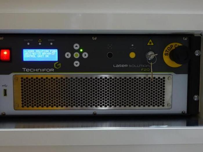 Used 449 Ton, 15.24 oz. Tiebarless Engel Injection Molding Machine