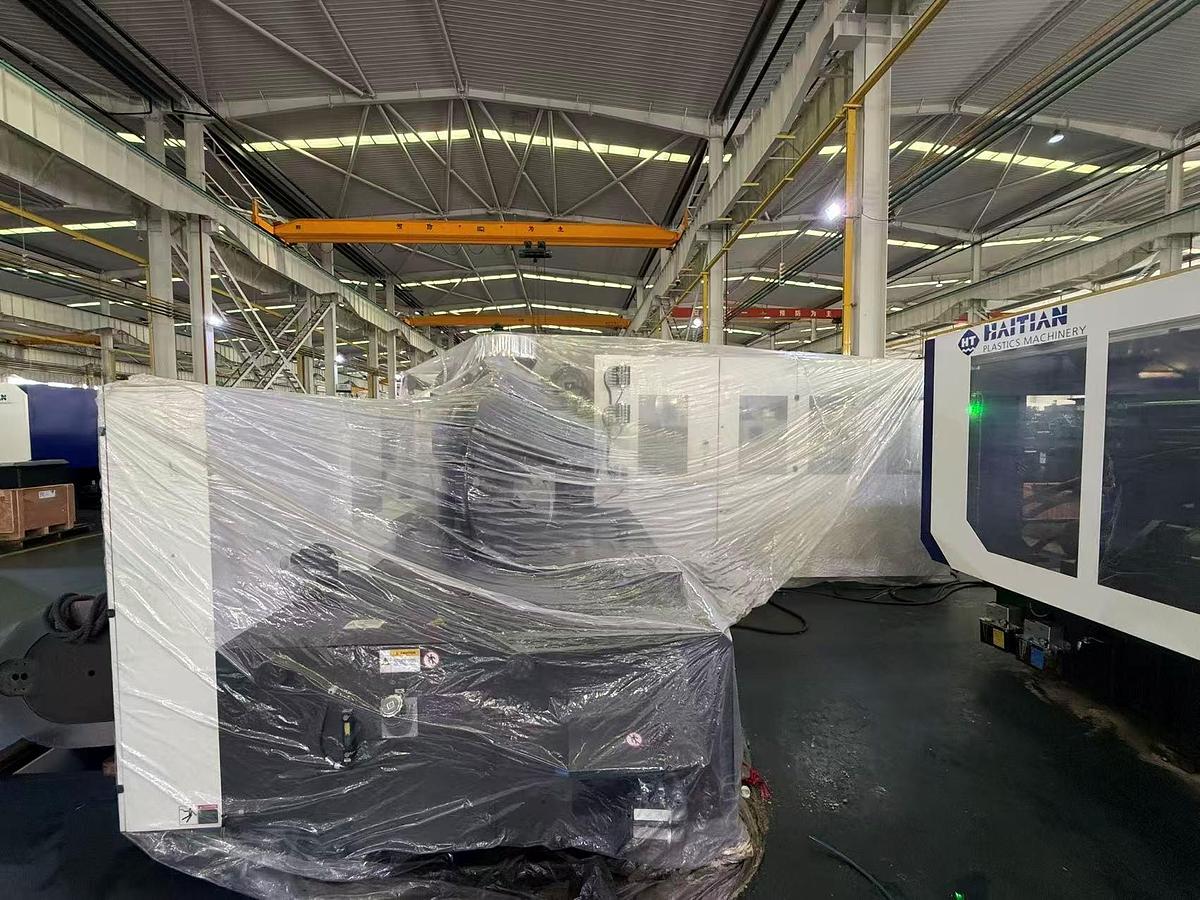 731 Ton, Multi-Shot "L" Configuration Two-Platen Injection Molding Machine w/Rotary Table (2025)