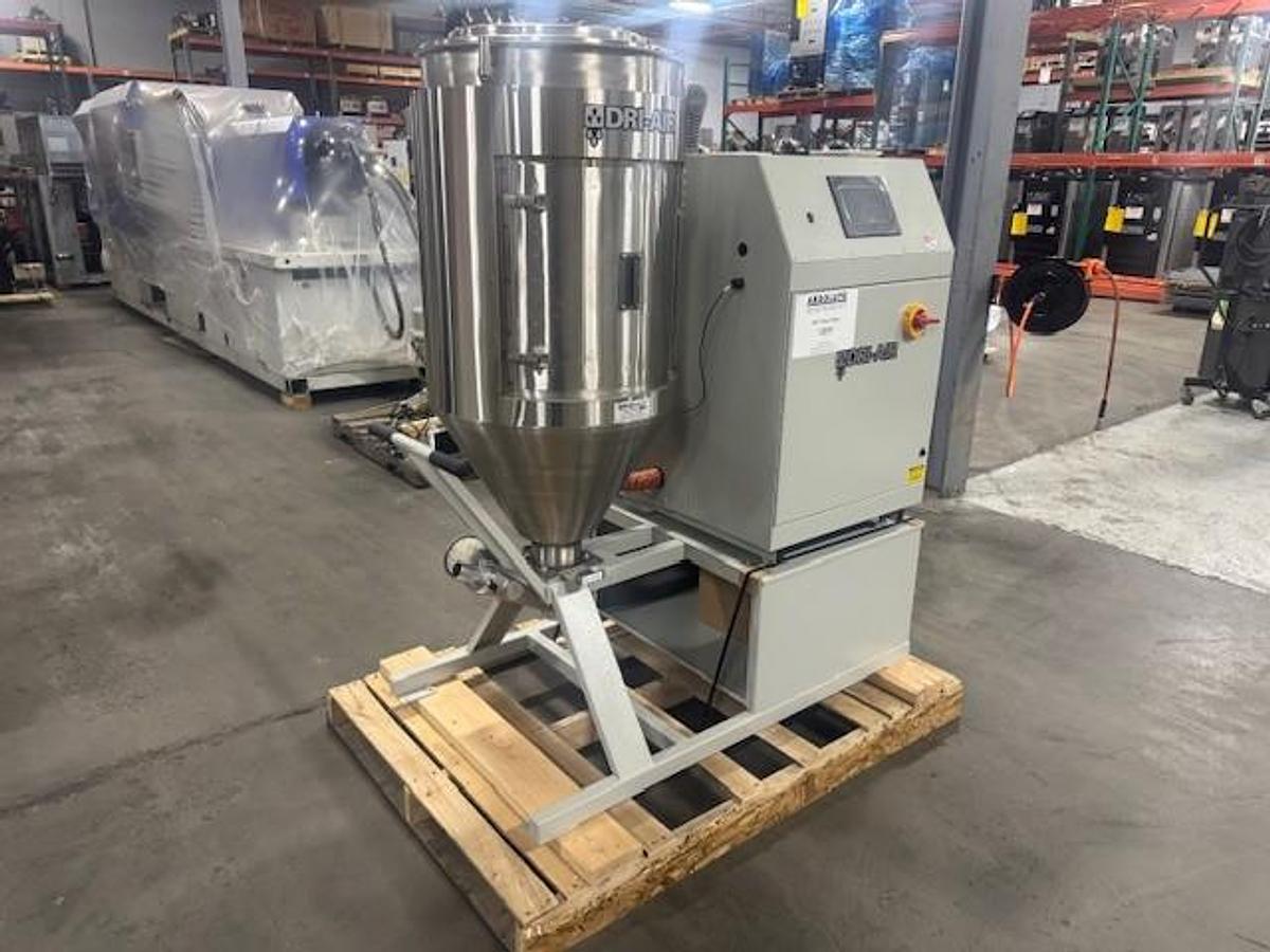 60 lbs/hour Dri-Air Material Dryer with 200 lb. Capacity Hopper (2026)