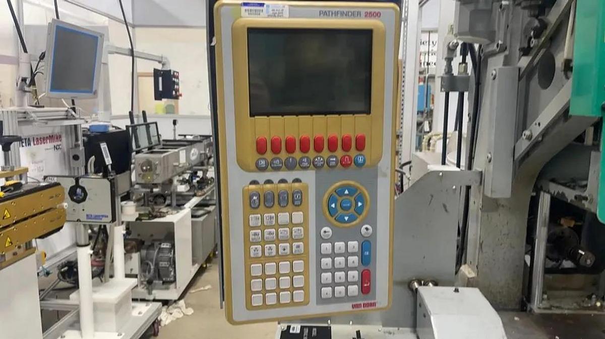 Used 30 Ton, 2 oz Newburry V2-30 Vertical Injection Molding Machine