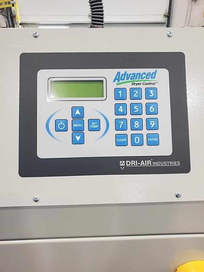 125 lbs/hour Dri-Air Material Dryer with 400 lb. Capacity Hopper (2026)