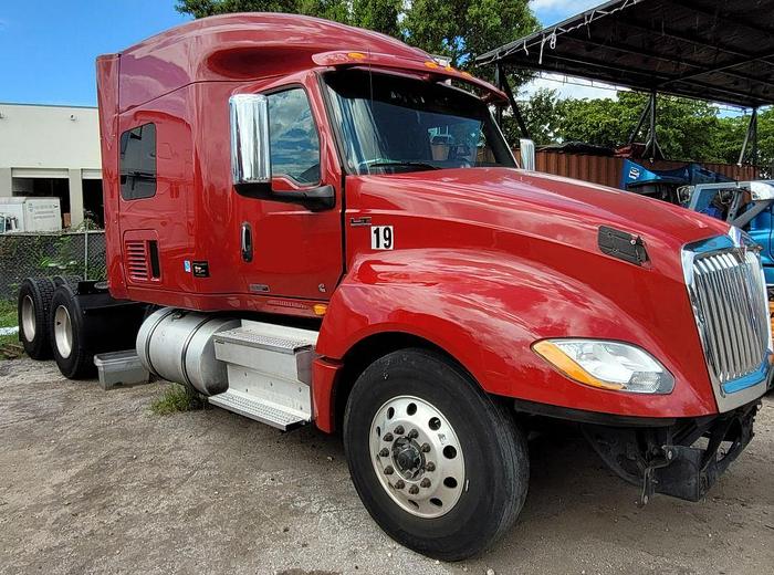 Used 2018 INTERNATIONAL LT625