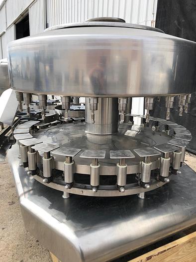 Refurbished 26 VALVE FEDERAL LEFT HAND STAINLESS STEEL GALLON FILLER (#9822)