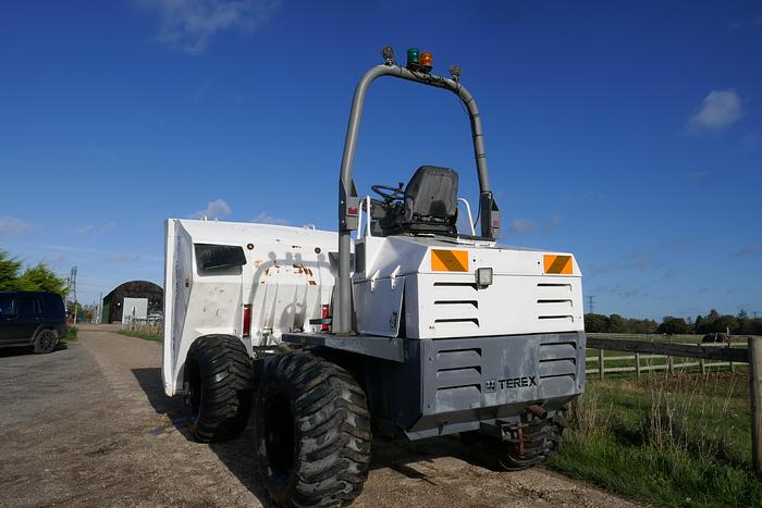 Used 2007 BENFORD 9005CTRA