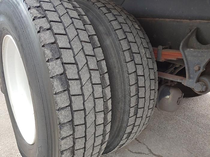 Used Elliott L55R Sign Crane on 2019 International 4300 Reg Cab Flatbed Truck - M97257