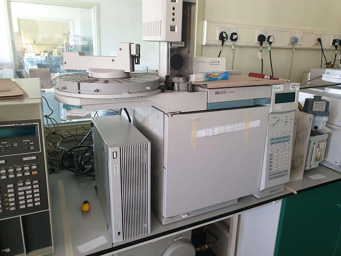 Used HP 6890 GC with Autosampler, Controller and 6890 Injector