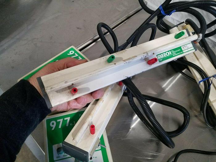 Used Meech 977 v3 Pulsed DC Controller with 976 Static Eliminator Ionizing Bar