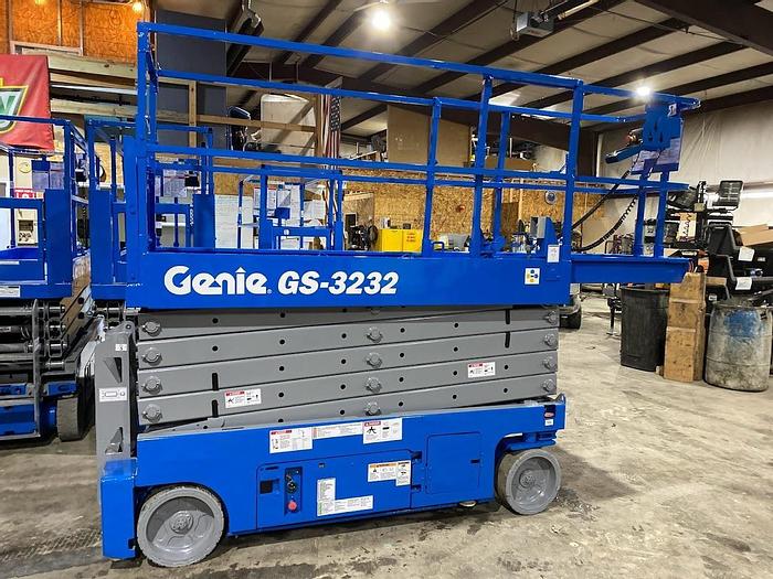 Used 2008 GENIE GS3232