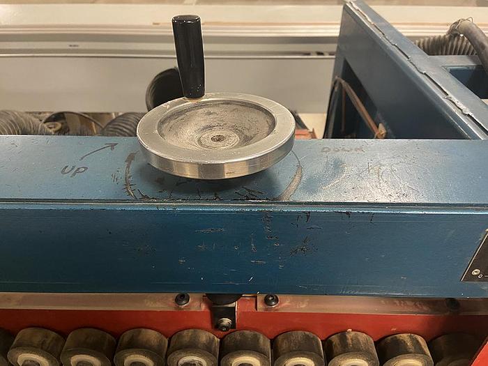 Used Unique Shape and Sand 330 with Doucet Return Conveyor