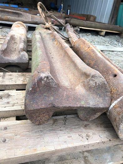 Used 7-3/4" x 41" Chisel Bit for Cable Tool