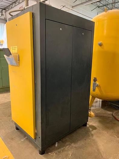 Used KAESER AIR COMPRESSOR 400 HP MODEL FSD 400 MFG. 2009 W/ AIR DRYER