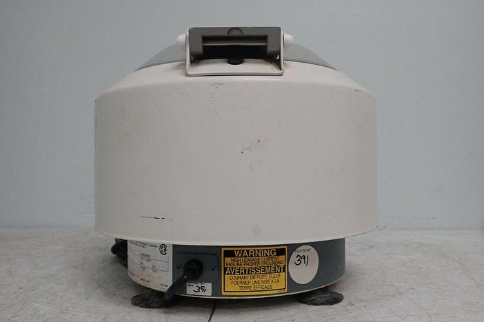 Used IEC Centra CL-2 centrifuge with 236 Swing Rotor And 2091S/2092S Inserts