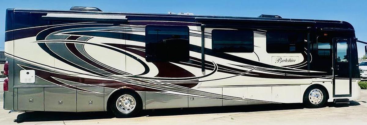 Used 2015 Forest River, Inc. Berkshire XL Cummins ISB-XT 360HP Engine 40QL
