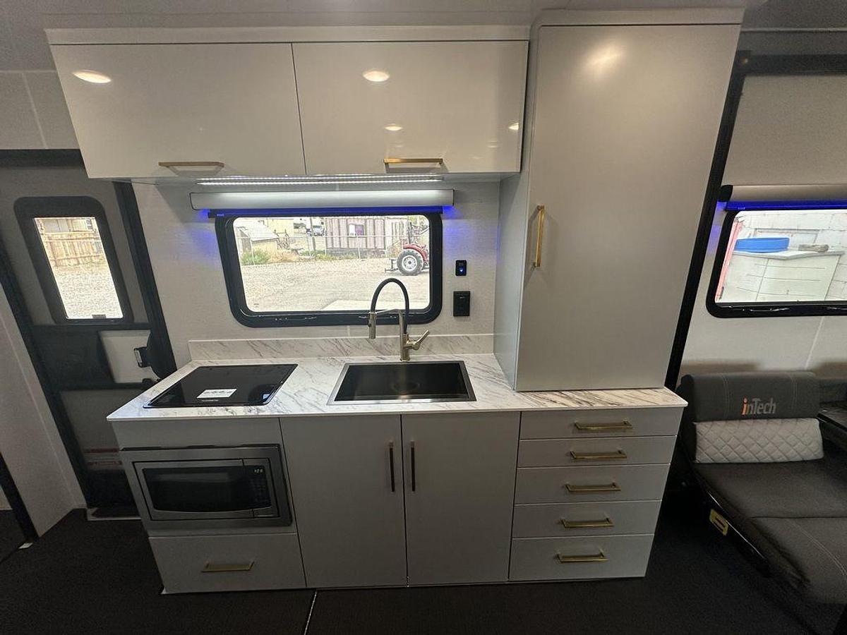2025 InTech RV Black Wing 830-X