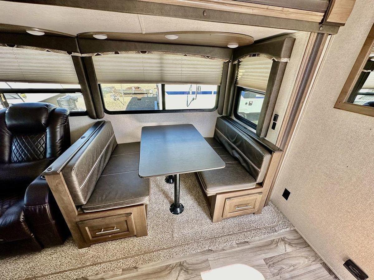 Used 2019 Keystone RV Cougar Half-Ton 27RESWE