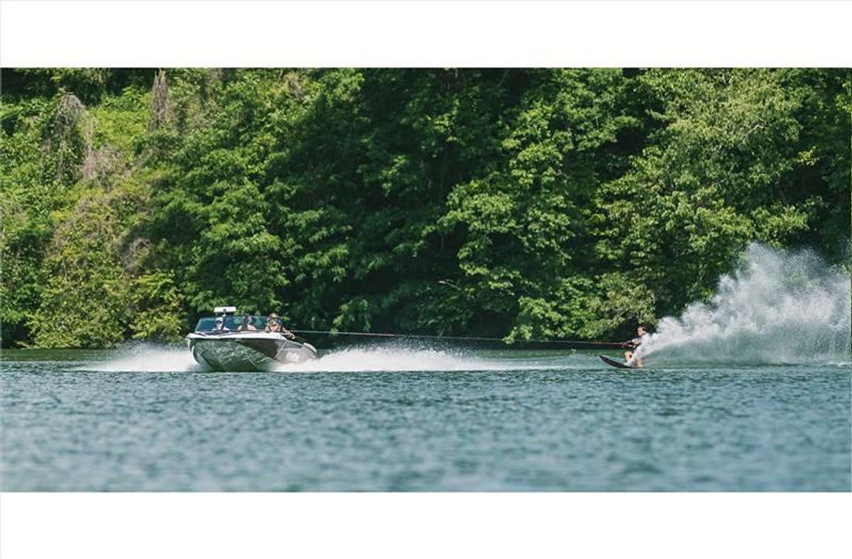 2024 Malibu Boats TXi MO CB