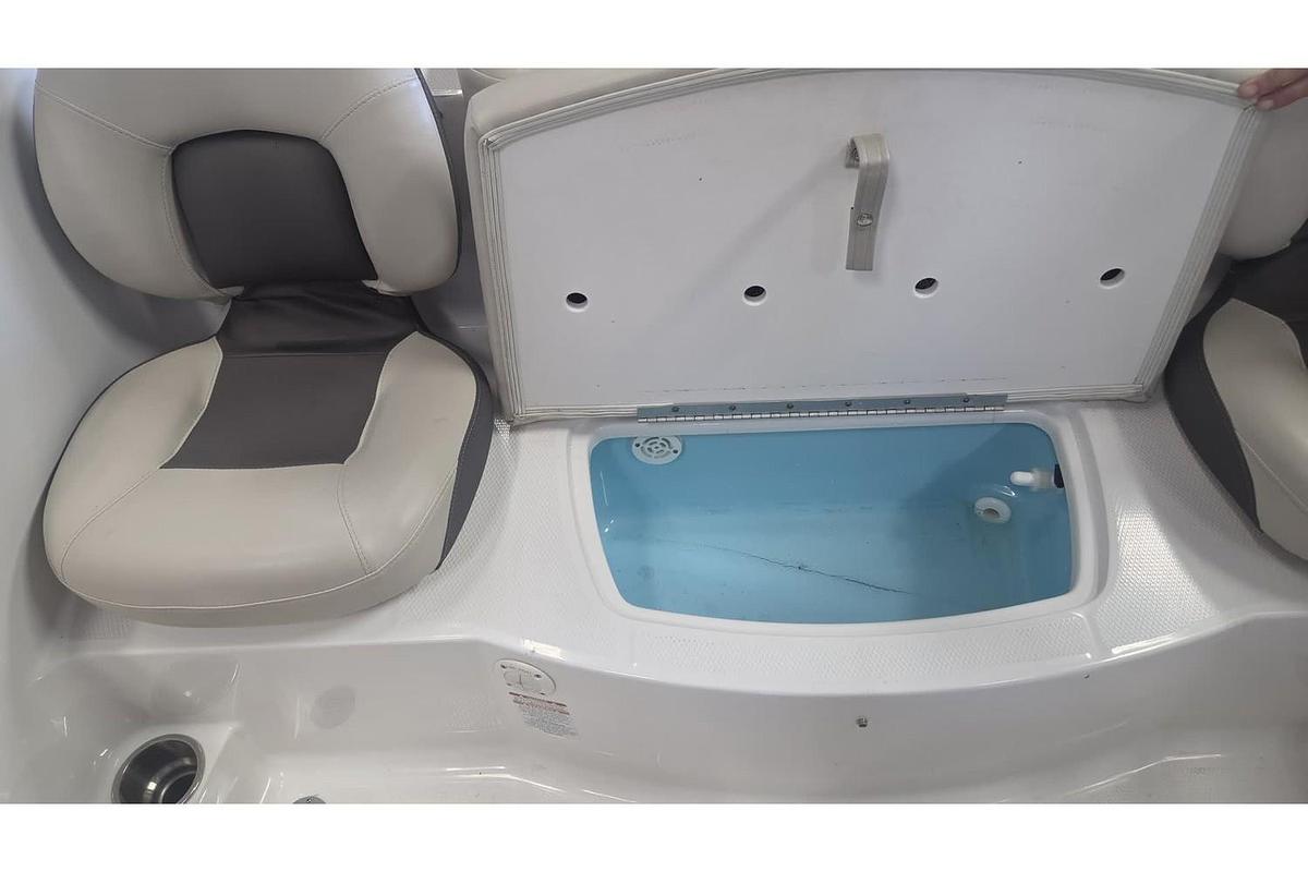 Used 2012 Chaparral H20 19