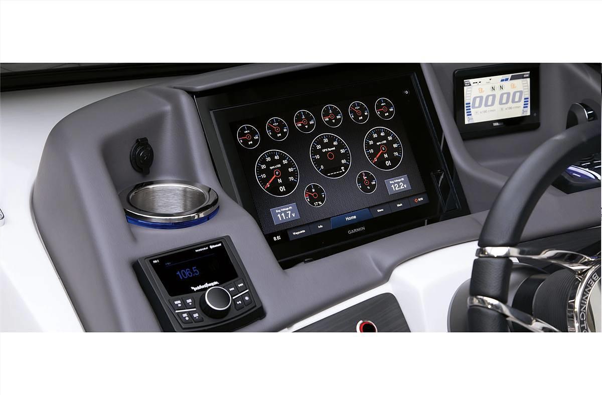 2023 Bennington 30 QFB X2 Wide Beam, Twin Engine