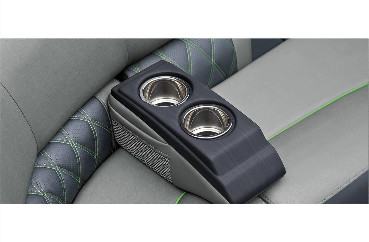 2023 Bennington 30 QFBWA X2 Windshield, Folding Cladded Sport Arch