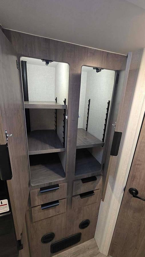 Evolve 2685 Travel Trailer