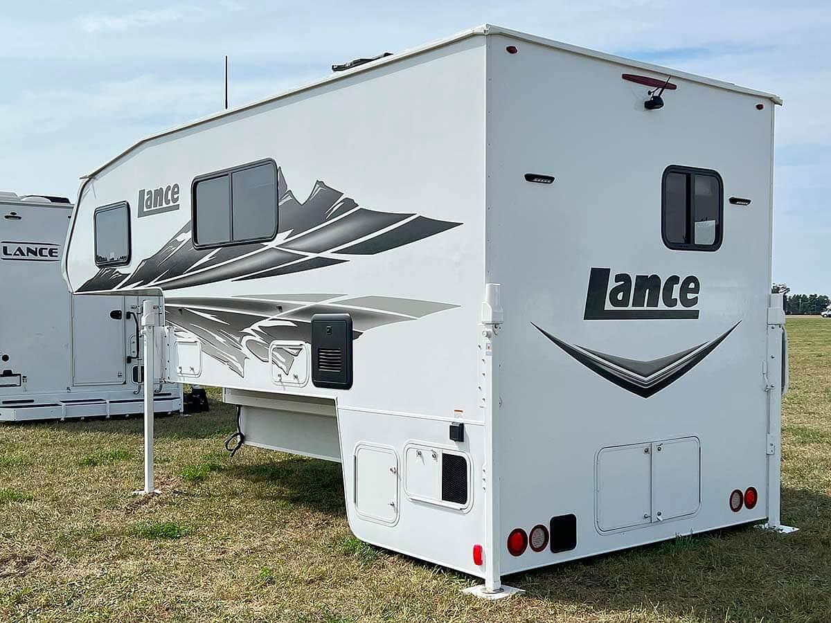 Lance 1191 Truck Camper