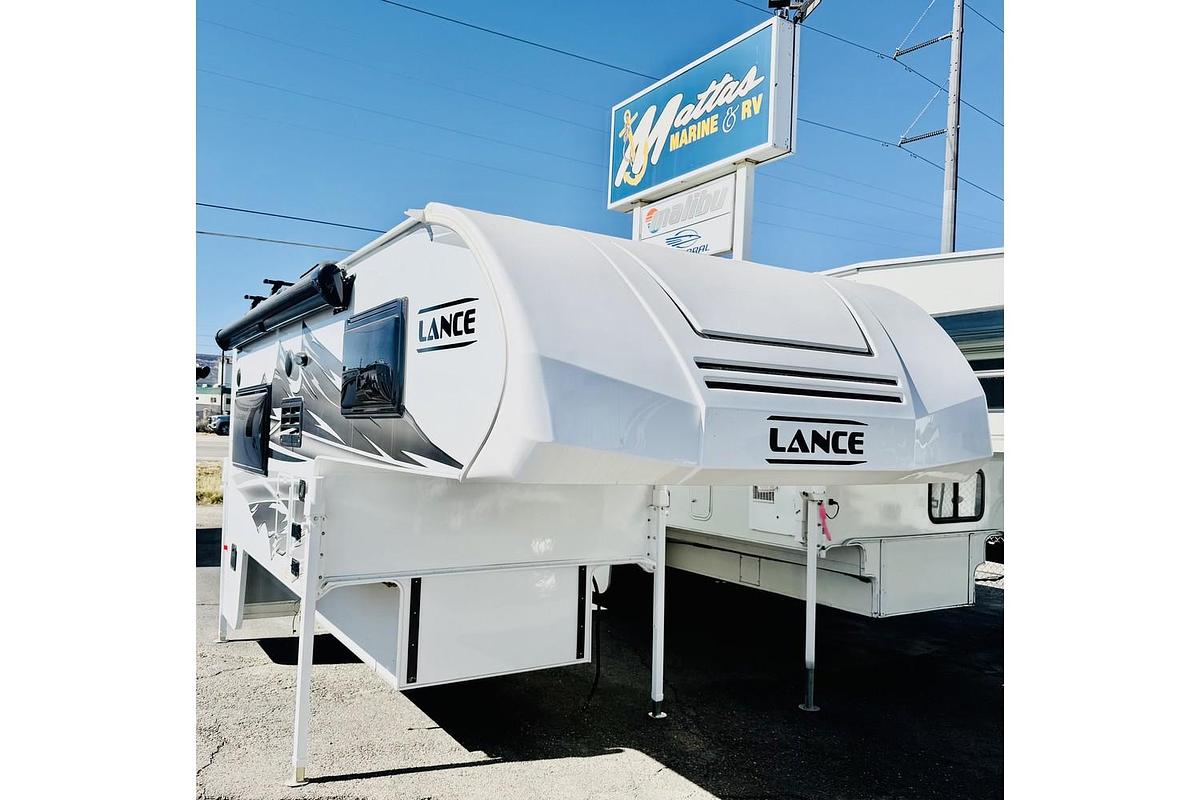 2026 Lance 865