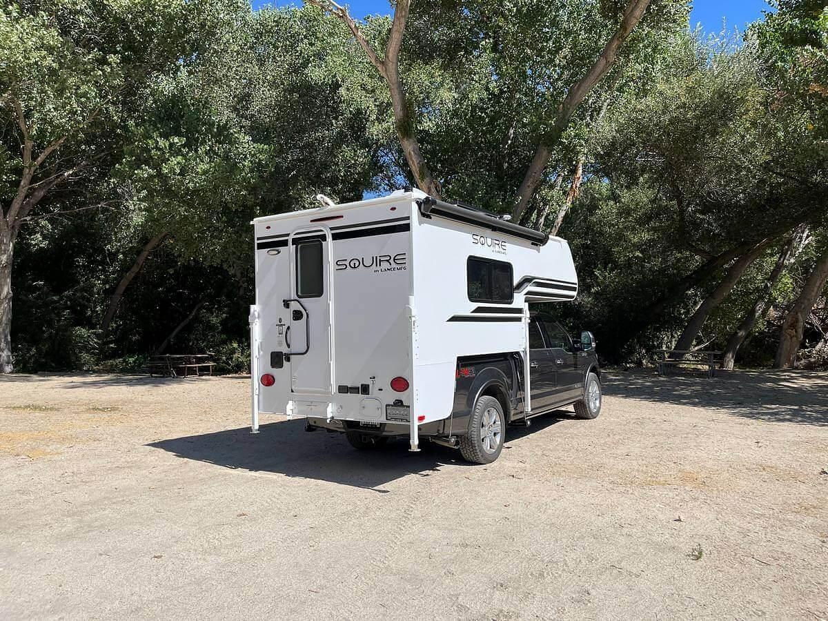Squire SQ825 Truck Camper