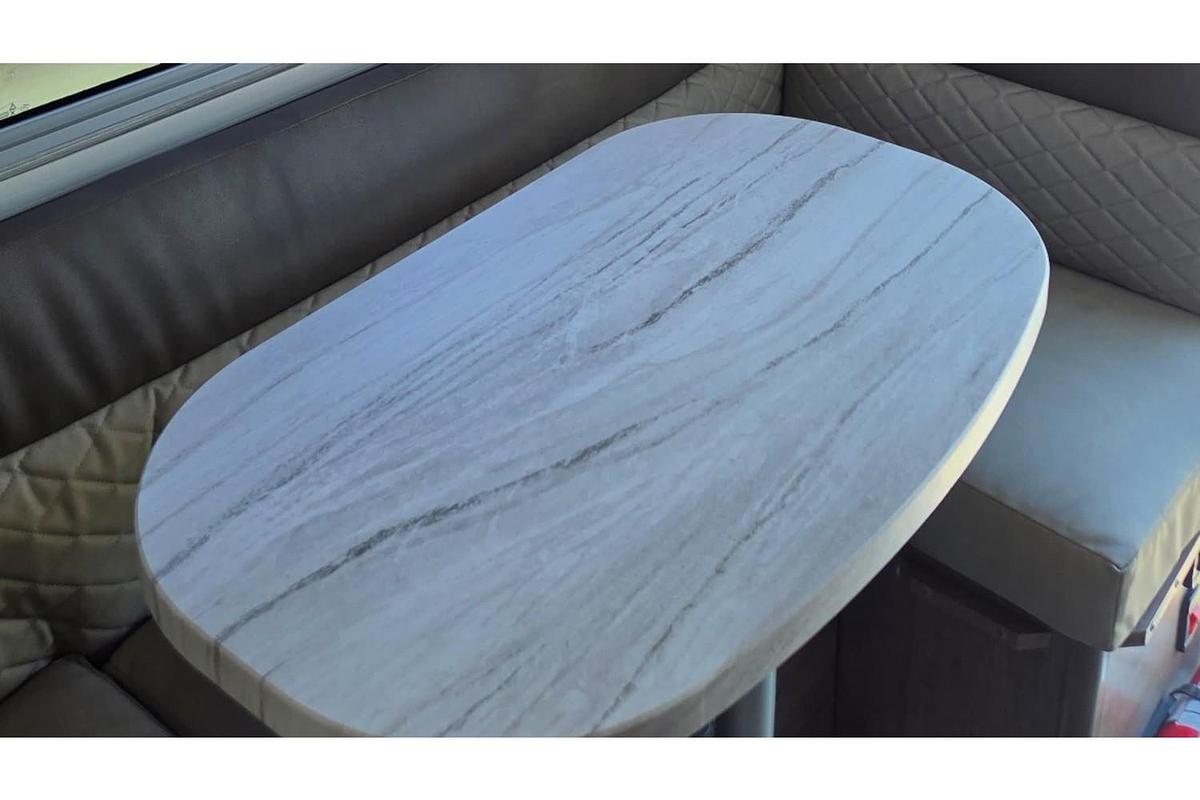 Used 2026 Lance 865