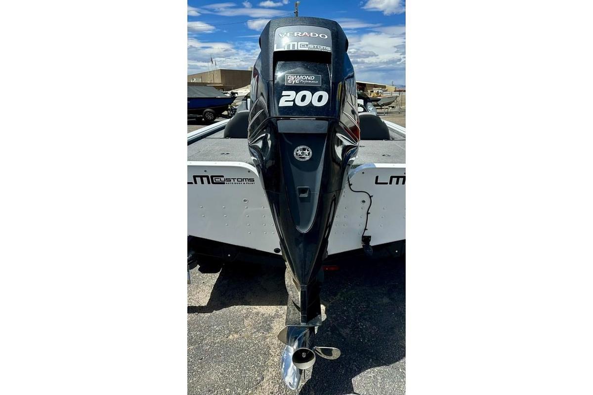 Used 2018 Lund Pro-V Bass 1875