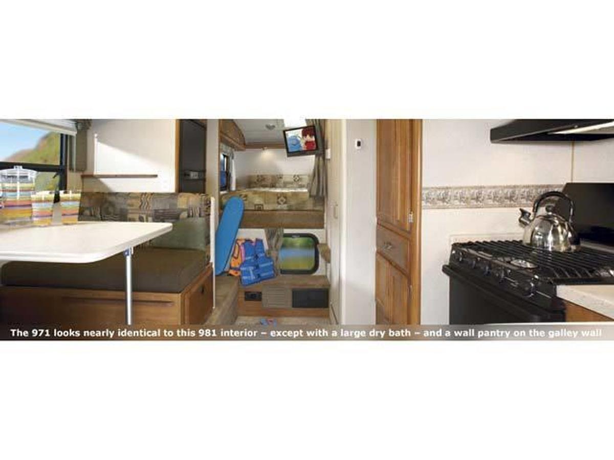 2009 Lance Camper Manufacturing Long Bed 971