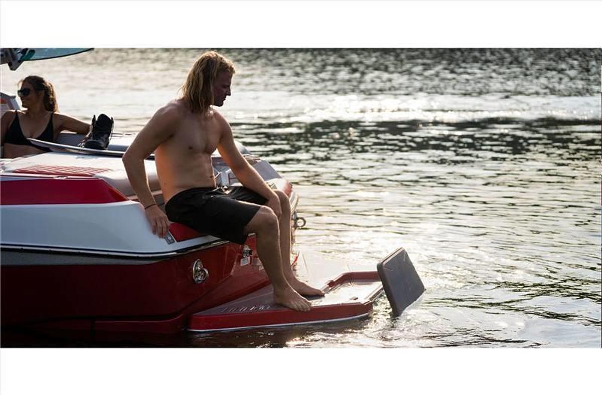 2024 Malibu Boats M240