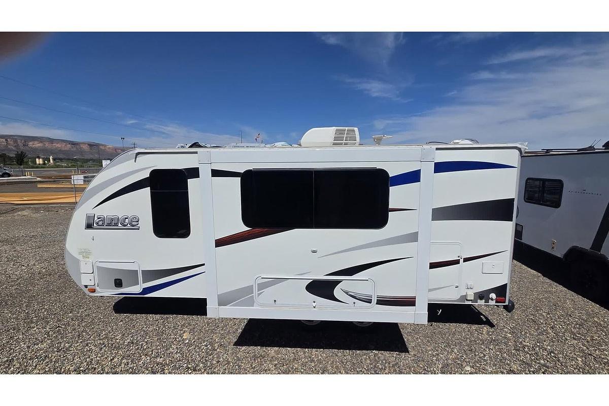 Used 2017 Lance 1985