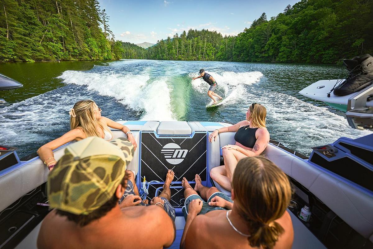 Wakesetter 23 LSV