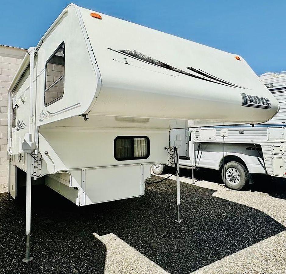 Used 2005 Lance 1181