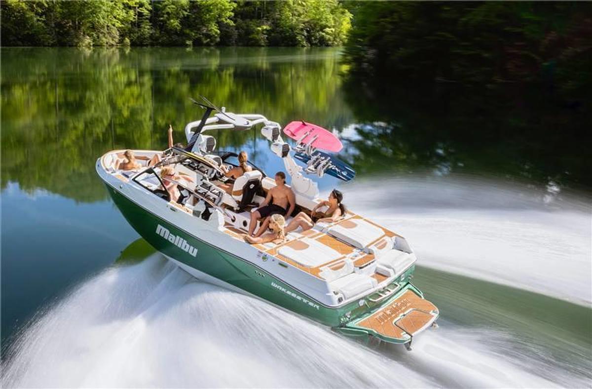 2024 Malibu Boats 23 LSV