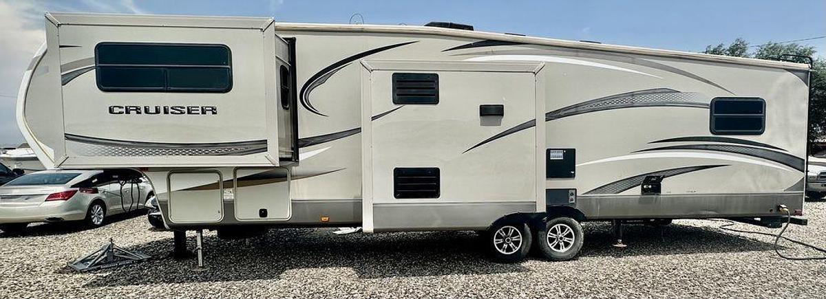 Used 2015 CrossRoads RV Cruiser CF362FL