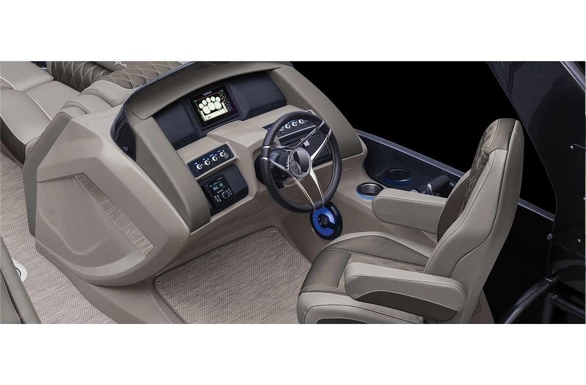 2023 Bennington 25 RXSBW I/O Windshield