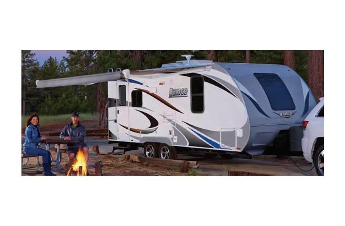 2015 Travel Trailer by Lance 2285