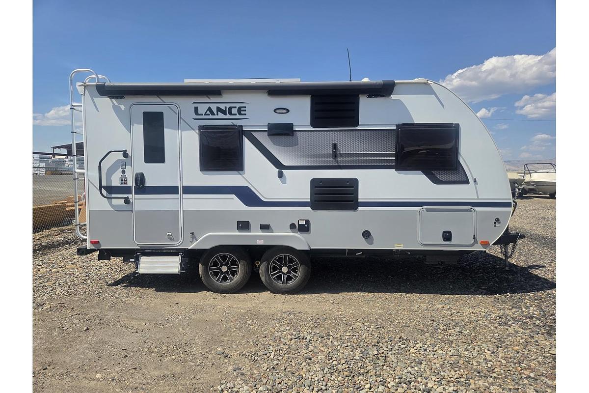 Used 2024 Lance Camper Manufacturing 1685