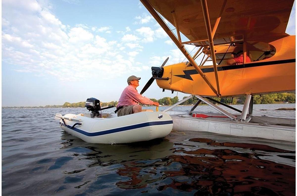 2020 Mercury Boats 240 Roll Up