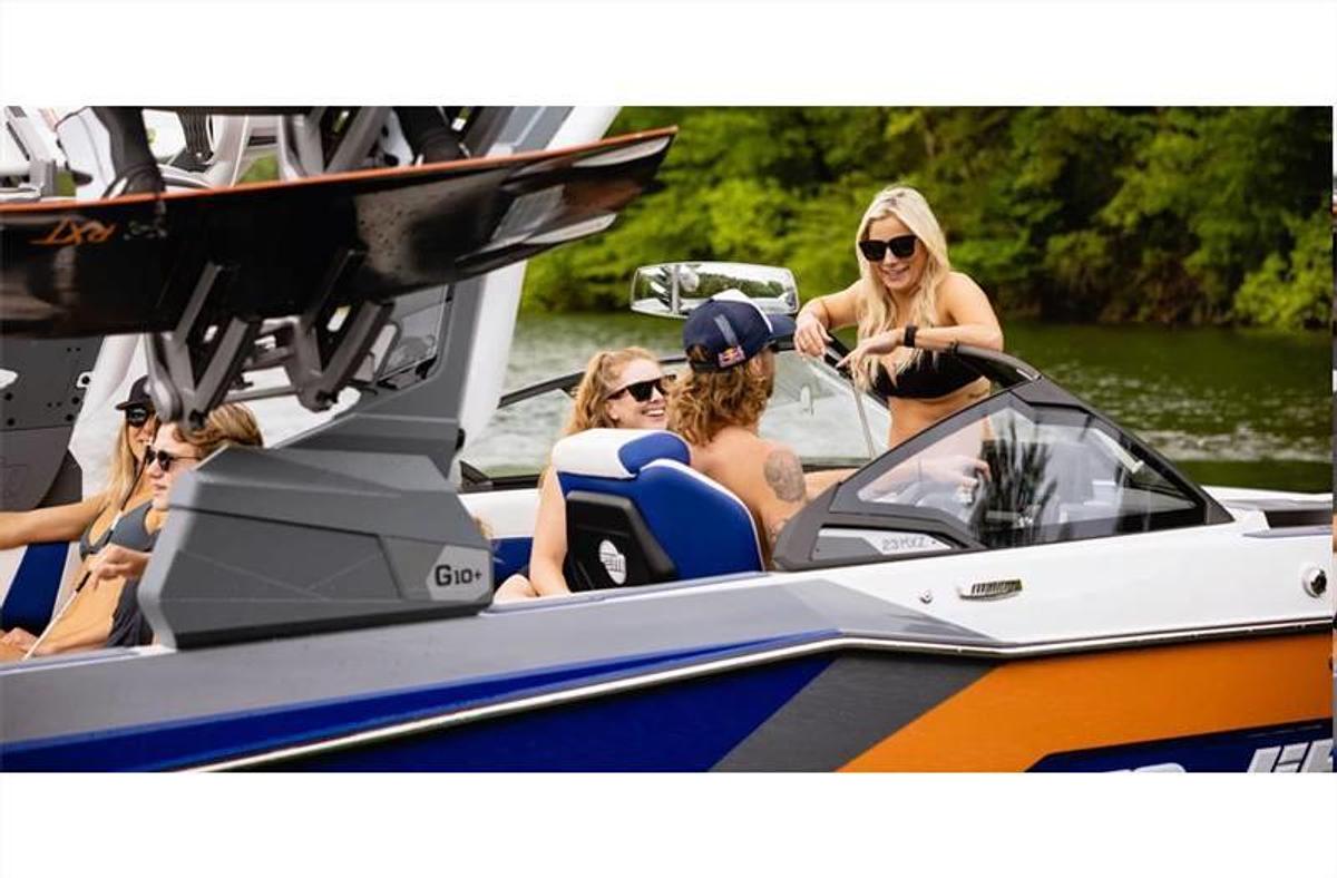 2024 Malibu Boats 23 MXZ