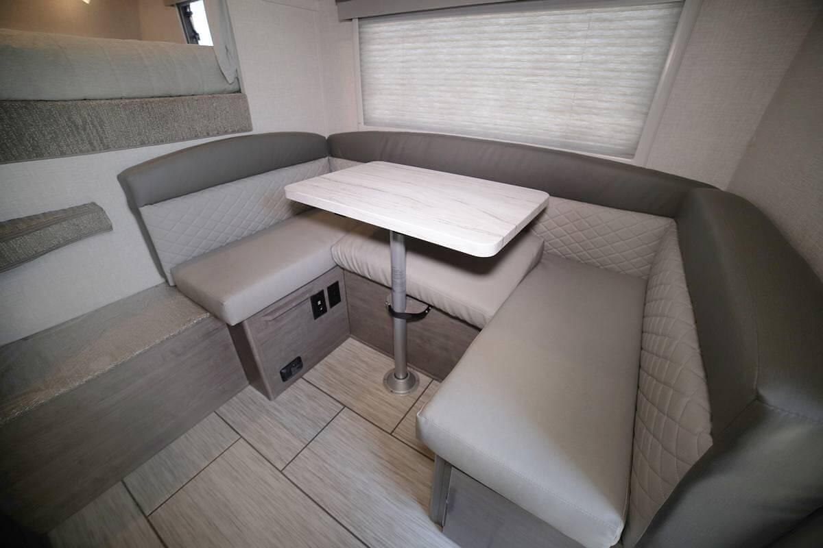 Lance 865 Truck Camper