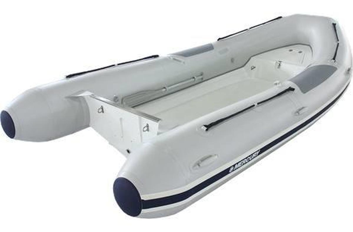 2020 Mercury Boats 300 Ocean Runner