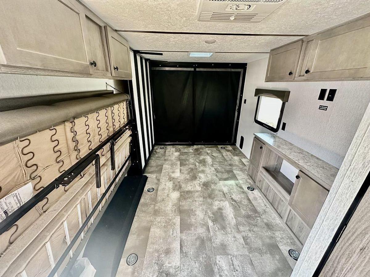 Used 2023 Sunset Park RV Sun-Lite 21TH