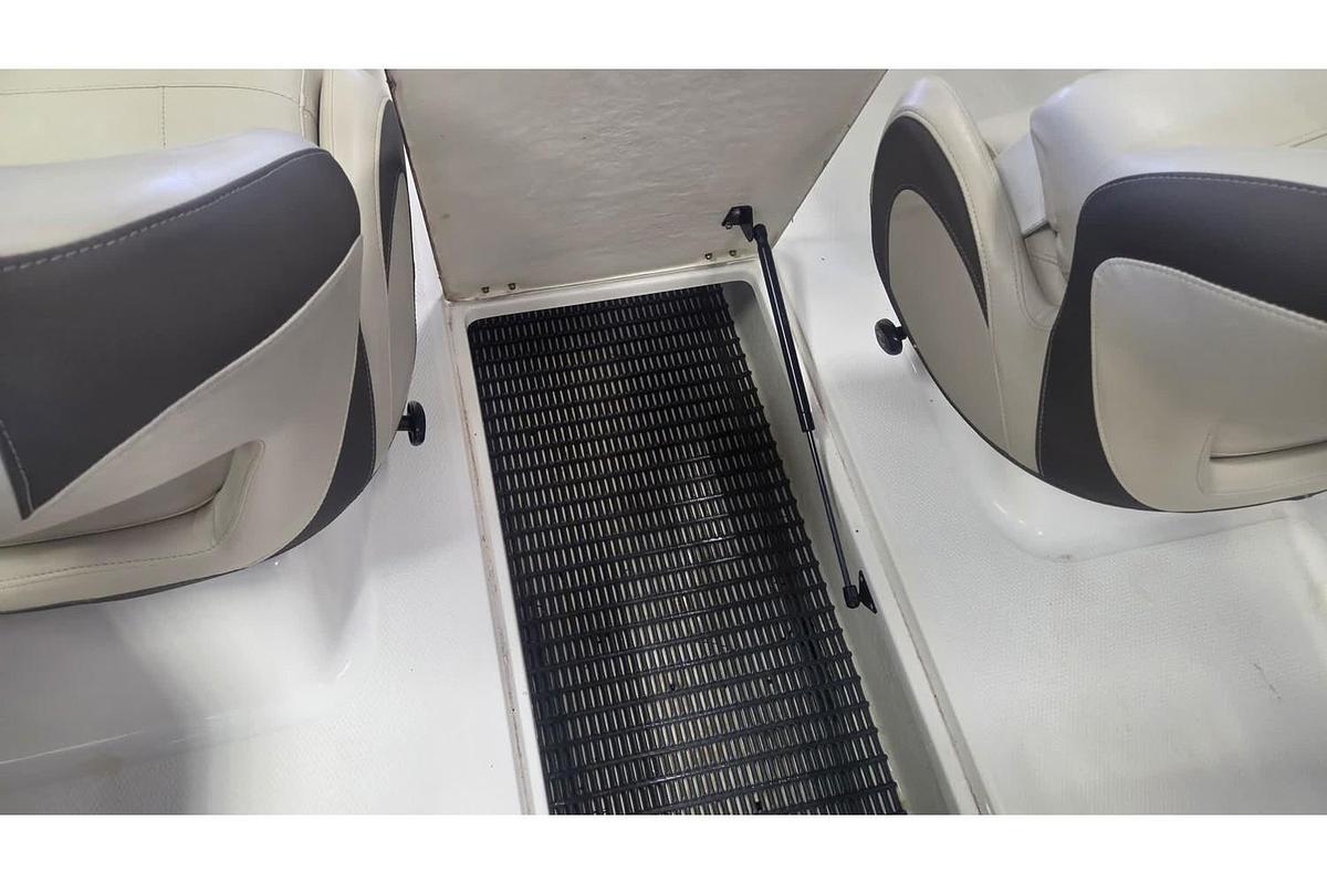 Used 2012 Chaparral H20 19
