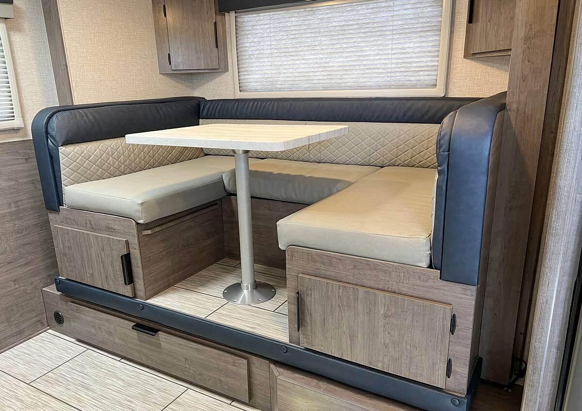 Lance 1575 Travel Trailer
