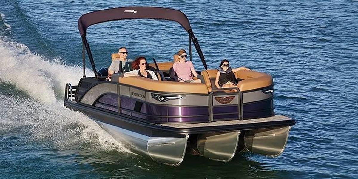 2026 Bennington M Series 26 MCSB