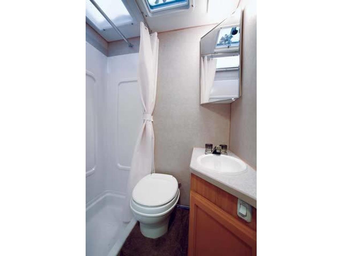 2008 Lance Camper Manufacturing Long Bed 1131
