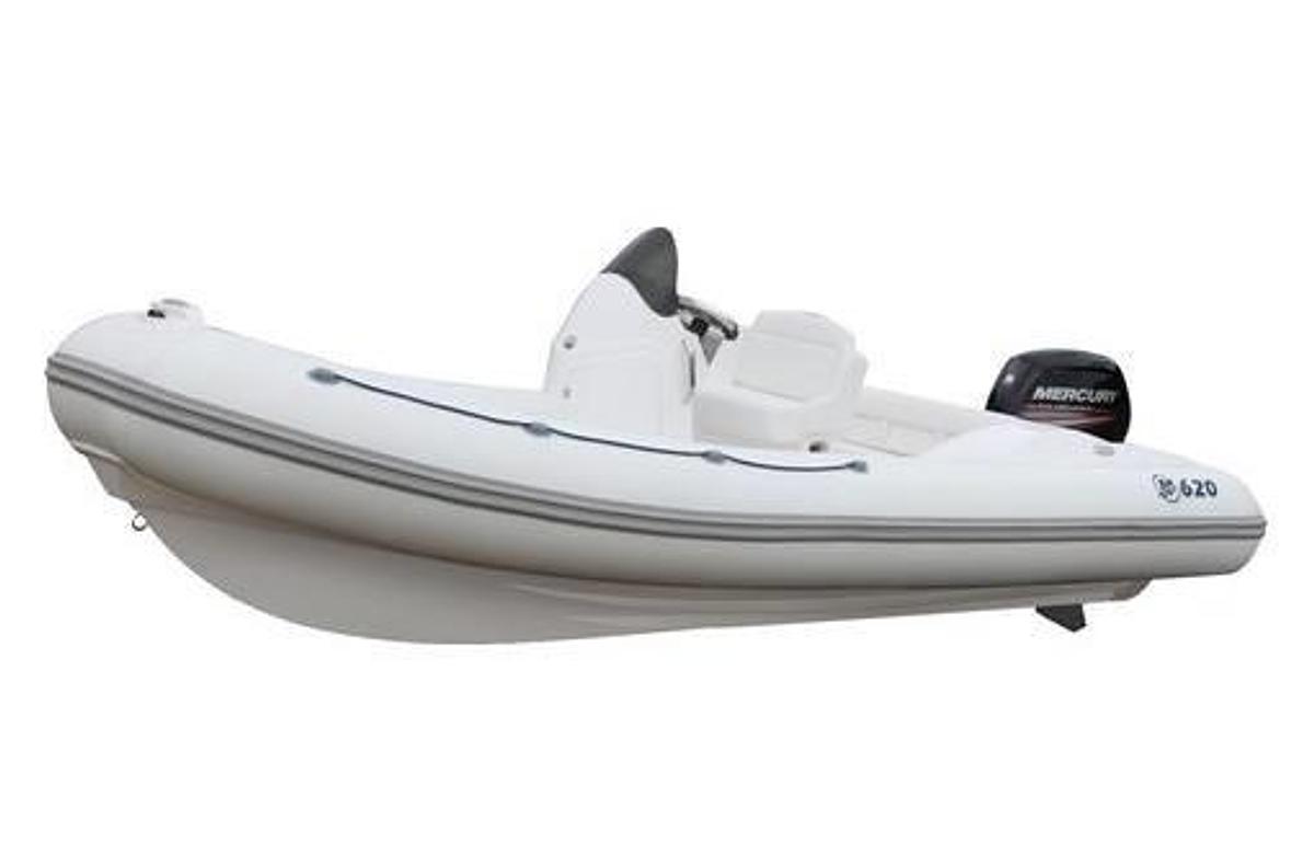 2016 Mercury Boats M-Series M 350 HP