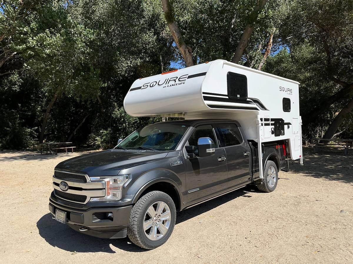 Squire SQ825 Truck Camper